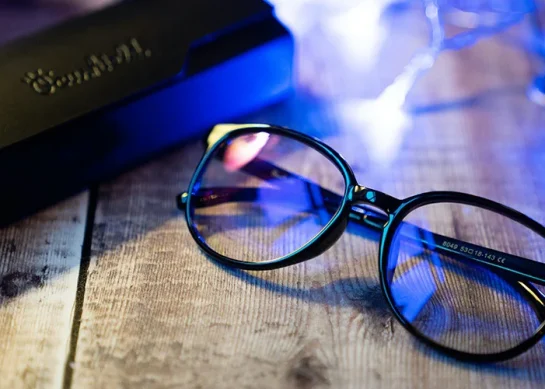 WAYS UV RAYS CAN HARM YOUR EYES AND THE WAY OUT